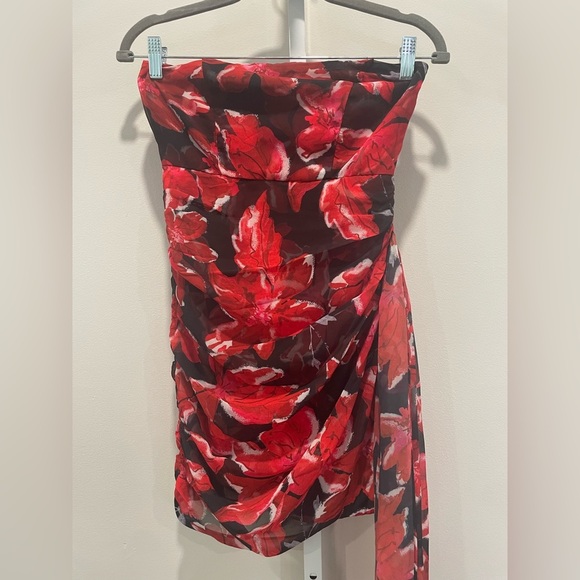 White Fox About Damn Time Mini Dress Size XS - Picture 4 of 10